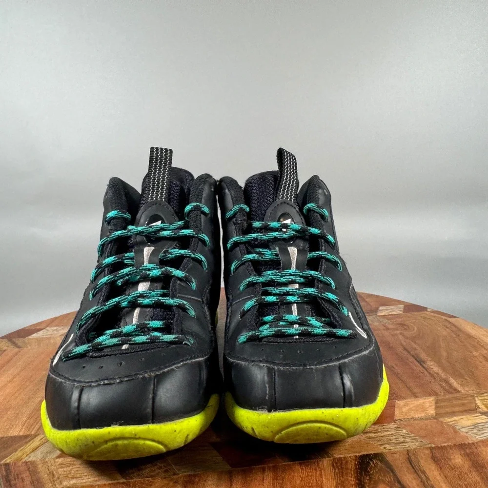 Nike Little Posite One Black Green Strike Kids Basketball Shoes DZ2853-001 11.5C